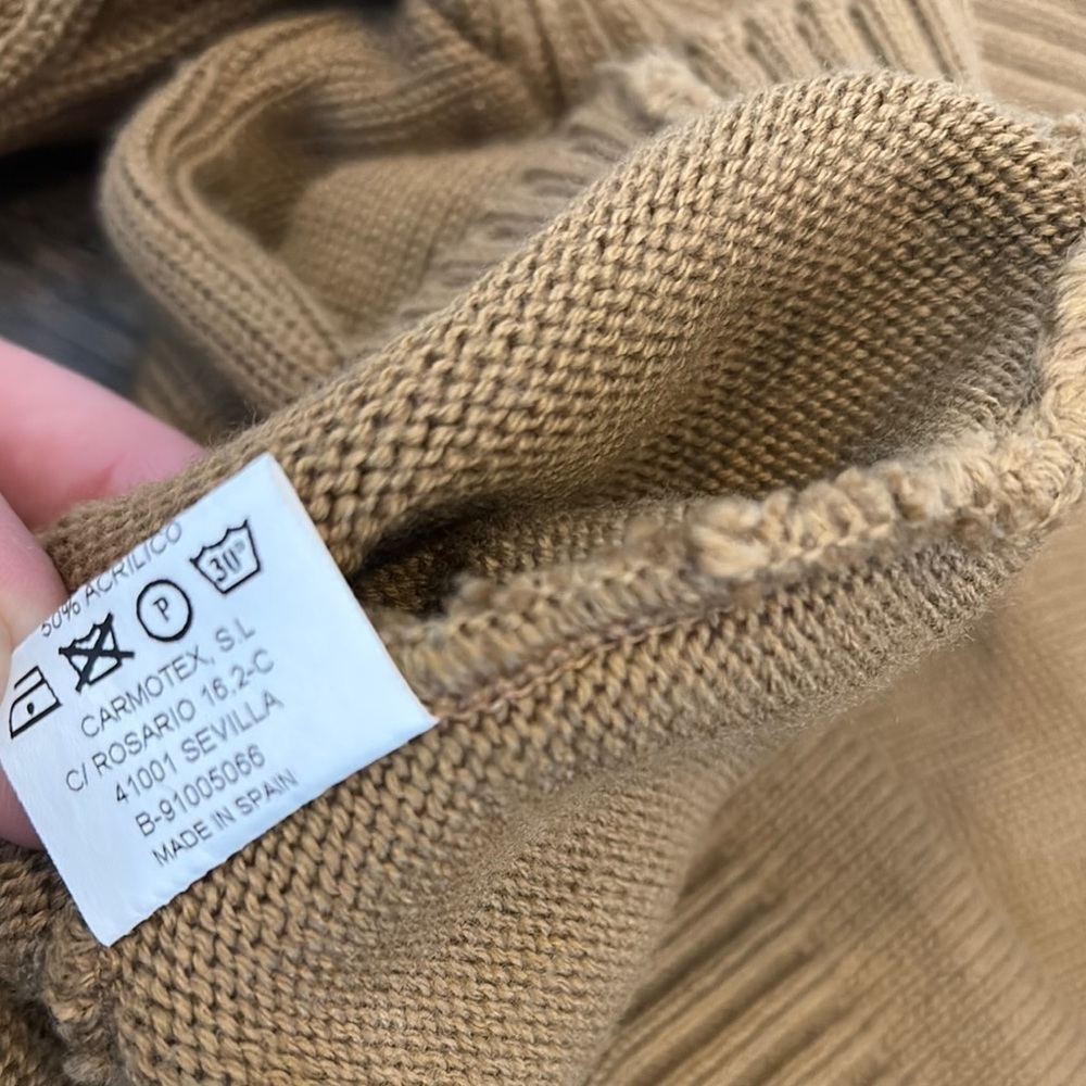 Women’s Tan Turtleneck Sweater by Carmen Moreno size M - Picture 3 of 11